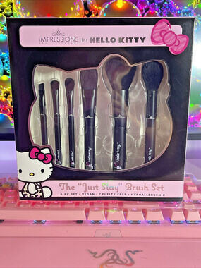Impressions Vanity Hello Kitty Makeup Brush Set Just Slay 6  Black Sanrio